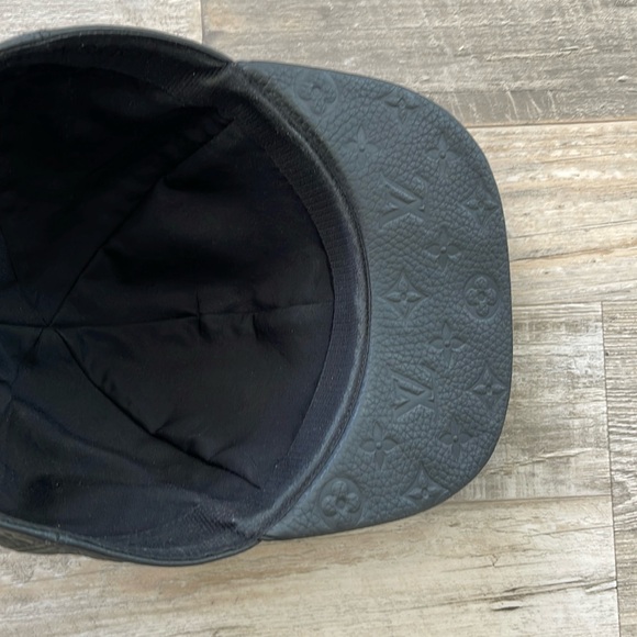 Louis Vuitton monogram black leather hat - Picture 6 of 8